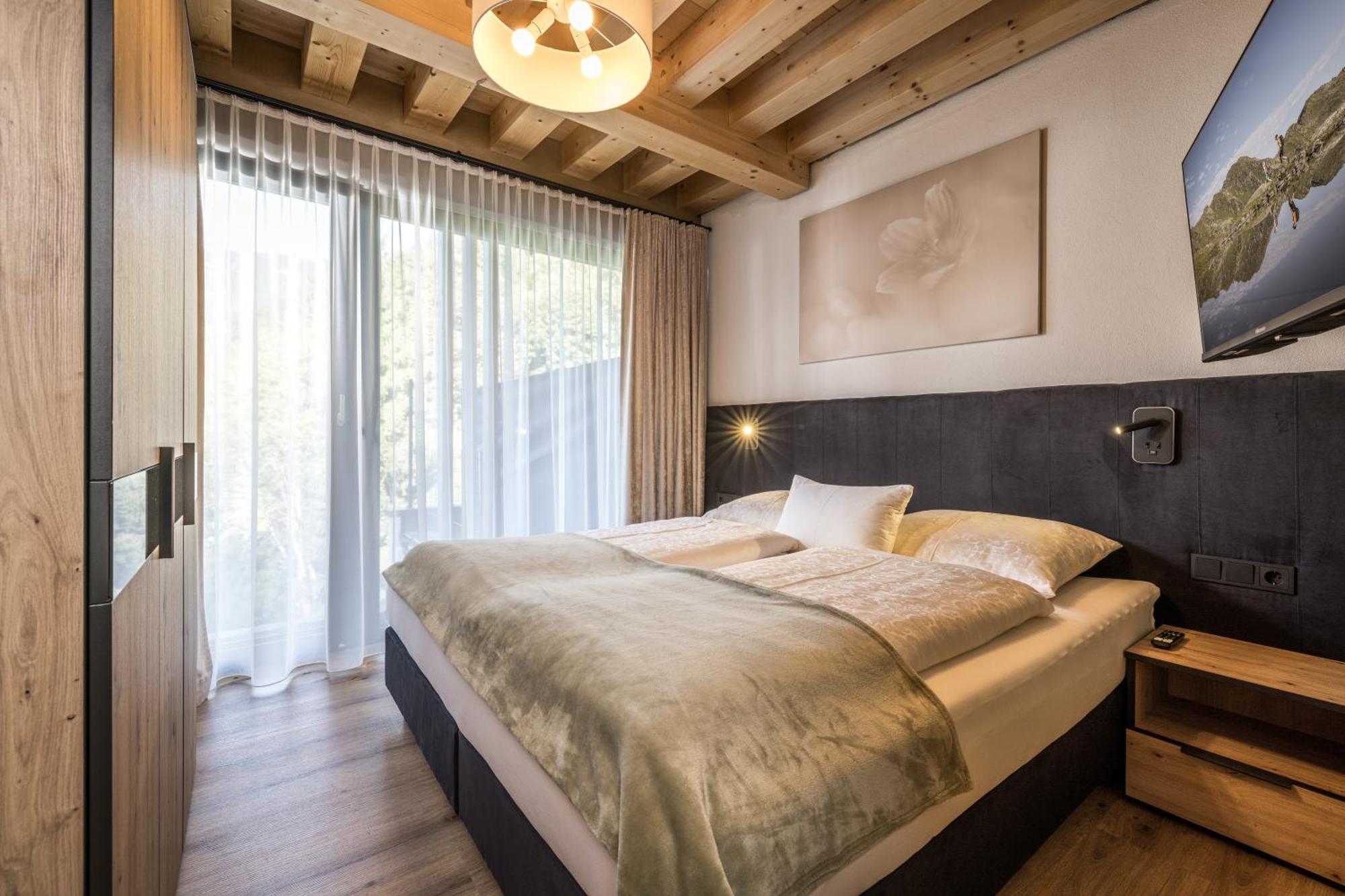 Natur Zeit - Alpine Garden Apartments Mayrhofen Eksteriør billede