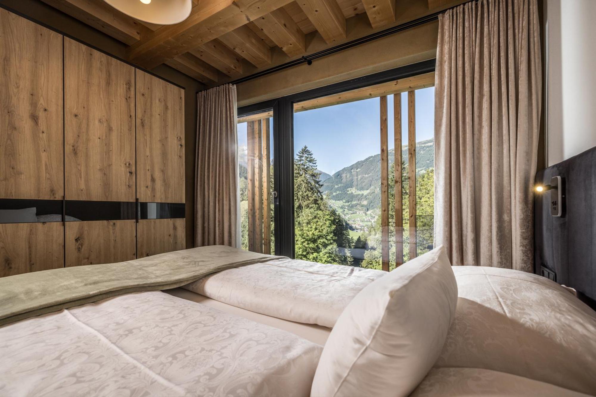 Natur Zeit - Alpine Garden Apartments Mayrhofen Eksteriør billede